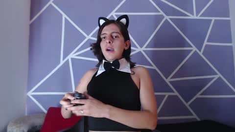 cava_pretty online show from 12/18/24, 08:31