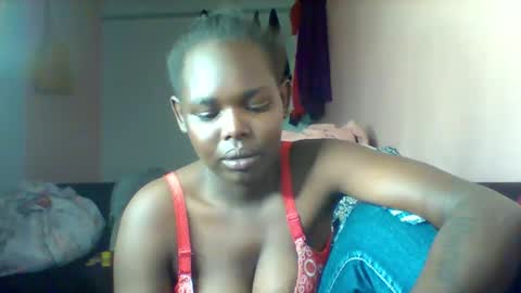 Snapshot of cavy_sweet chatting on 03/31/26, 03:23 Mecy online show from 03/31/26, 03:23