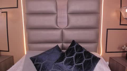 caylincollins online show from 12/03/25, 03:03