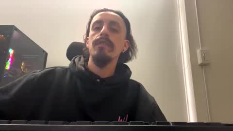 Snapshot of cayu_frensh94 chatting on 12/12/24, 09:37 cayu_frensh94 online show from 12/12/24, 09:37