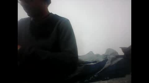 Snapshot of cazalhotbr chatting on 01/16/25, 12:20 hanging out online show from 01/16/25, 12:20