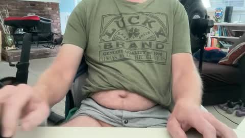 Snapshot of cbjohnjohn chatting on 02/06/26, 04:21 John online show from 02/06/26, 04:21