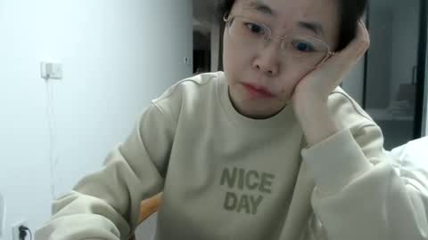 Snapshot of cbz112233 chatting on 12/30/24, 06:38 ANNYANNY online show from 12/30/24, 06:38