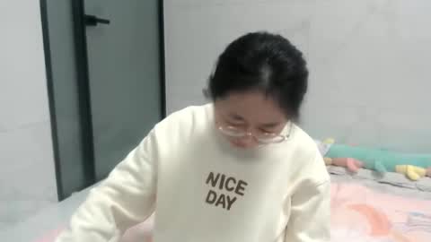 Snapshot of cbz112233 chatting on 01/04/25, 02:56 ANNYANNY online show from 01/04/25, 02:56