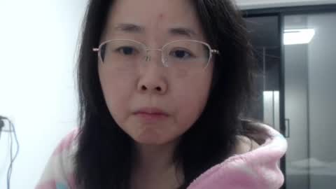 Snapshot of cbz112233 chatting on 02/19/25, 07:27 ANNYANNY online show from 02/19/25, 07:27