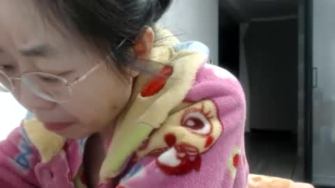 Snapshot of cbz112233 chatting on 03/06/25, 08:05 ANNYANNY online show from 03/06/25, 08:05