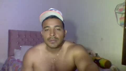 Snapshot of ccamilo_ chatting on 04/27/26, 03:10 camilo online show from 04/27/26, 03:10
