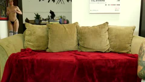 WHAT CAN YOU GET US TO DO online show from 01/30/25, 04:55