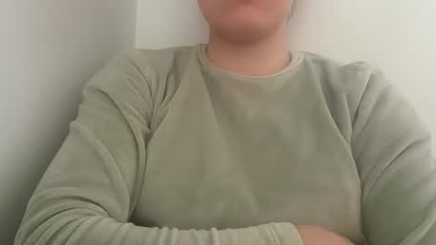 Snapshot of cclavender chatting on 03/20/26, 01:16 Claire online show from 03/20/26, 01:16