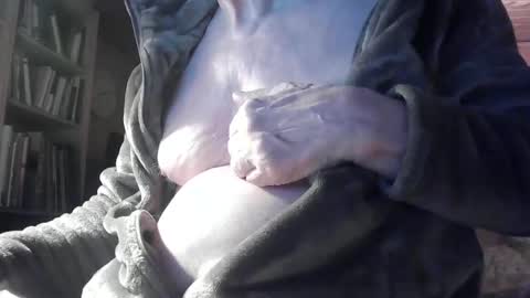 Snapshot of cd_99 chatting on 01/04/25, 06:09 cd_99 online show from 01/04/25, 06:09