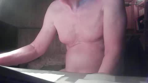 Snapshot of cd_99 chatting on 10/21/25, 08:42 cd_99 online show from 10/21/25, 08:42