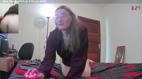 Snapshot of cdadalyn chatting on 10/06/25, 01:36 Adalyn online show from 10/06/25, 01:36