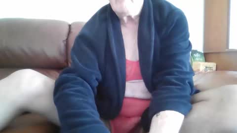 Snapshot of cdfunbj69 chatting on 10/31/25, 08:37 cdfunbj69 online show from 10/31/25, 08:37