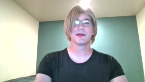 Snapshot of cdirish chatting on 11/21/25, 06:12 cdirish online show from 11/21/25, 06:12