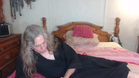 Snapshot of cdsextoy1 chatting on 10/08/25, 10:24 Jackie online show from 10/08/25, 10:24