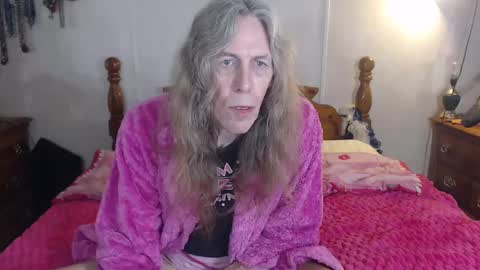 Snapshot of cdsextoy1 chatting on 10/13/25, 10:26 Jackie online show from 10/13/25, 10:26