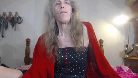 Snapshot of cdsextoy1 chatting on 10/16/25, 10:27 Jackie online show from 10/16/25, 10:27