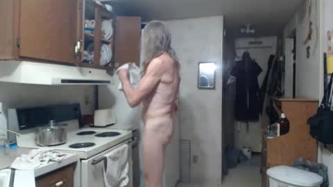 Snapshot of cdsextoy1 chatting on 11/30/25, 12:14 Jackie online show from 11/30/25, 12:14