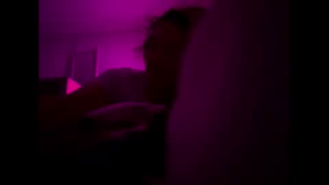 Snapshot of cece_vibez chatting on 11/26/25, 10:49 cece_vibez online show from 11/26/25, 10:49