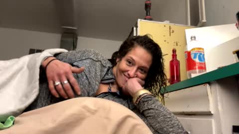 Snapshot of cece_vibez chatting on 11/28/25, 08:22 cece_vibez online show from 11/28/25, 08:22