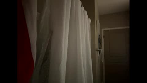 Snapshot of cece_vibez chatting on 12/01/25, 12:37 cece_vibez online show from 12/01/25, 12:37