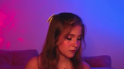 Snapshot of ceceliapidcock chatting on 10/05/25, 07:12 Lina online show from 10/05/25, 07:12