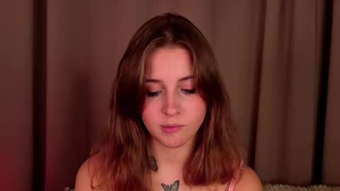 Lina  online show from 02/11/26, 07:19