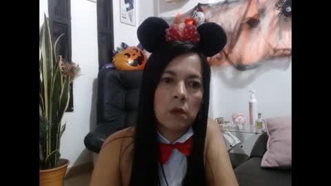 ceci online show from 10/29/25, 02:03