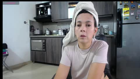 Snapshot of cecihotty4u chatting on 04/10/26, 09:52 ceci online show from 04/10/26, 09:52