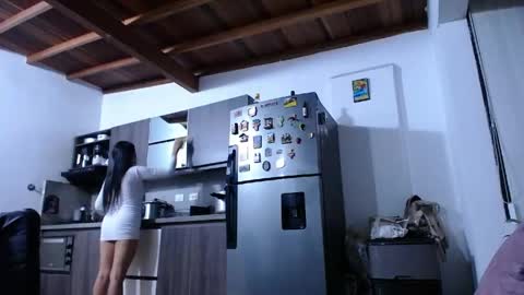 Snapshot of cecihotty4u chatting on 06/02/26, 11:40 ceci online show from 06/02/26, 11:40