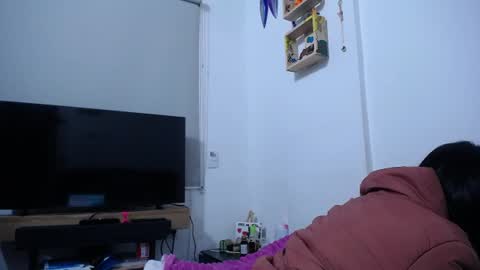 Snapshot of cecihotty4u chatting on 06/09/26, 12:11 ceci online show from 06/09/26, 12:11