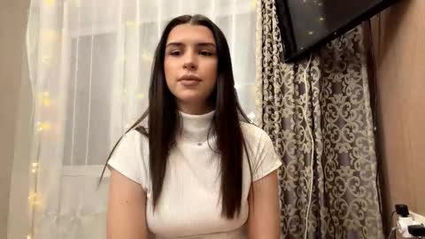Snapshot of cecilianoblitt chatting on 03/20/26, 04:23 Darina online show from 03/20/26, 04:23