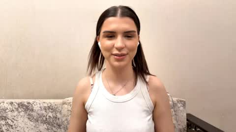 Snapshot of cecilianoblitt chatting on 04/10/26, 04:12 Darina online show from 04/10/26, 04:12