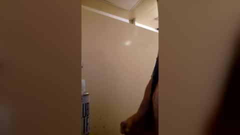 Snapshot of cederrowe887213 chatting on 06/15/26, 04:20 cederrowe887213 online show from 06/15/26, 04:20