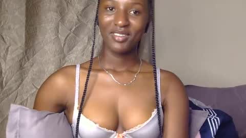 cee_queen online show from 06/19/26, 02:32