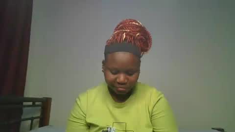 Snapshot of ceepretty25 chatting on 06/29/26, 10:15 ceepretty25 online show from 06/29/26, 10:15