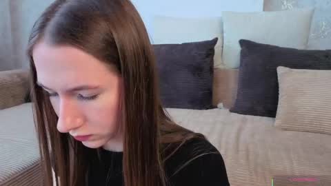 Josie Manesi online show from 05/11/26, 06:19