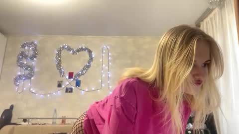 Selene online show from 12/02/25, 07:47