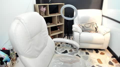 meli online show from 02/06/25, 02:11