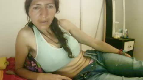 Snapshot of celeste198694 chatting on 04/27/26, 02:15 celeste198694 online show from 04/27/26, 02:15