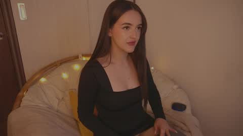 Snapshot of celeste_angel1 chatting on 05/03/26, 10:16 Diane Independent model online show from 05/03/26, 10:16