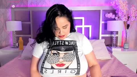 Snapshot of celeste_bennet chatting on 02/26/25, 03:10 online show from 02/26/25, 03:10