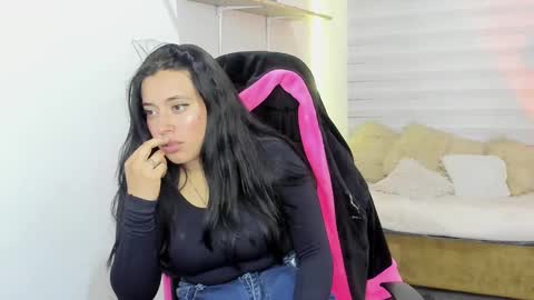 celeste_bonnet1 online show from 10/24/25, 11:23