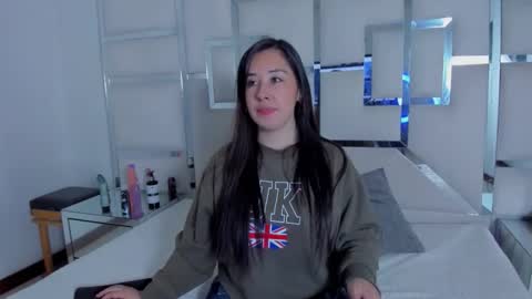 Snapshot of celeste_hillx chatting on 11/26/25, 06:03 celeste_hillx online show from 11/26/25, 06:03