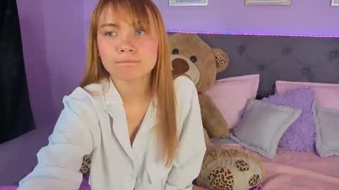 C E L E S T E  online show from 06/04/26, 07:42