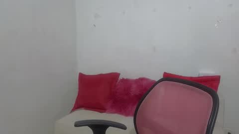 Snapshot of celeste_shinny chatting on 03/08/26, 02:04 celeste_shinny online show from 03/08/26, 02:04