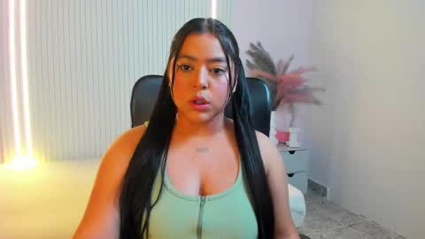 Snapshot of celestemoon5 chatting on 01/11/26, 04:17 celestemoon5 online show from 01/11/26, 04:17