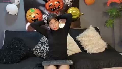 Sara online show from 11/02/25, 06:10