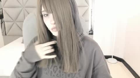 Snapshot of celestica_rose chatting on 04/15/26, 10:10 Celestica online show from 04/15/26, 10:10