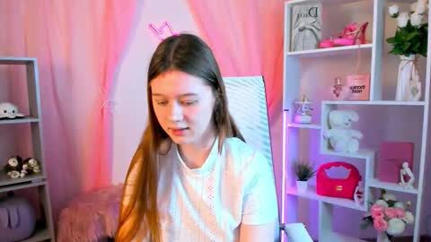 Snapshot of celestinemauriac chatting on 03/14/26, 06:57 your cute kitty online show from 03/14/26, 06:57